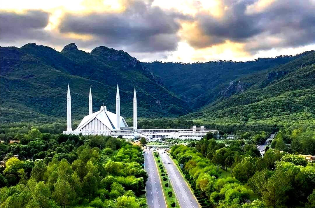 This mosque is in the capital of my country   It's the 5th largest mosque in the world